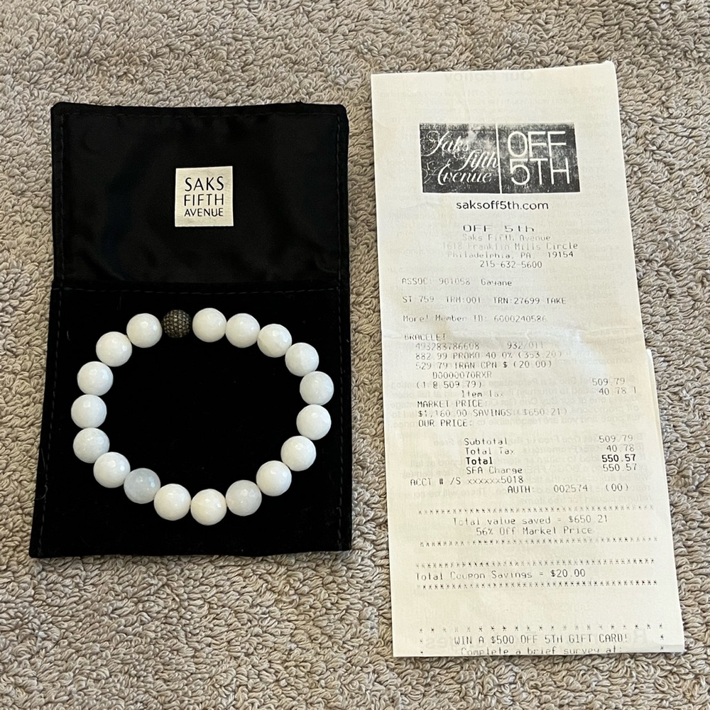LeslieA. Designs Faceted Agate Bead Stretch Bracelet with 925 Pave Diamond Bead